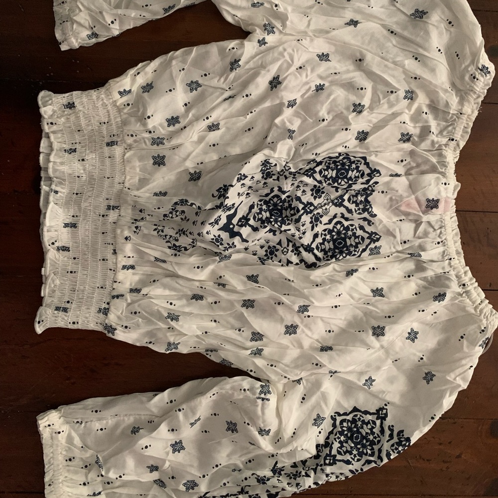Lightweight crop top long sleeves